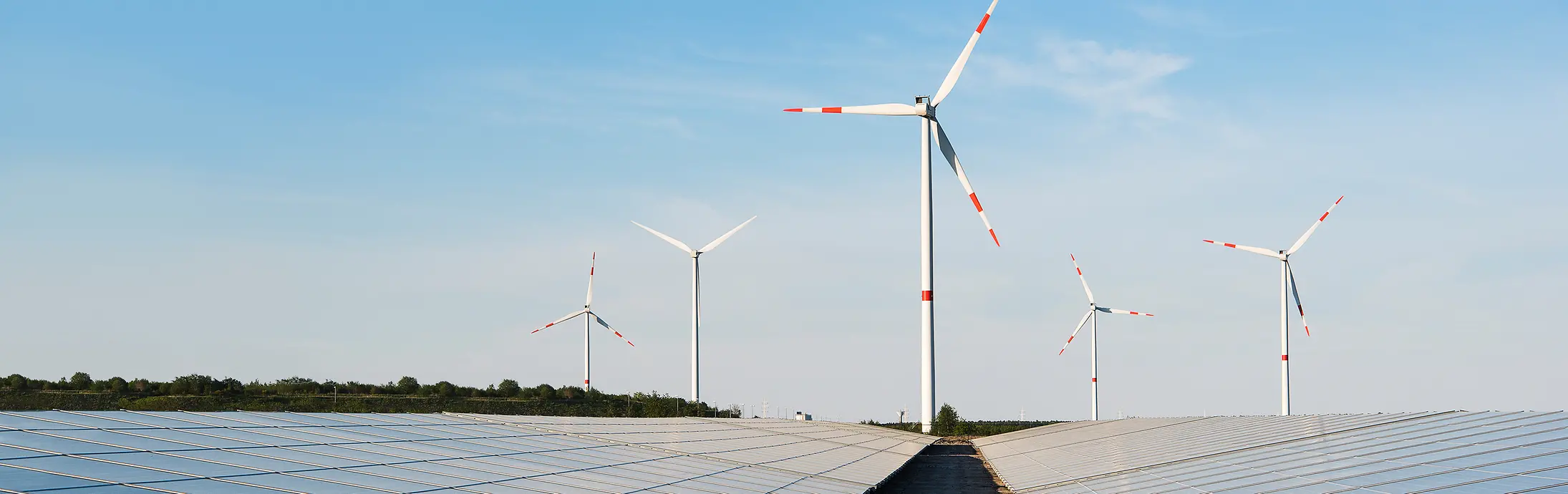 Vetroturbine i solarni paneli