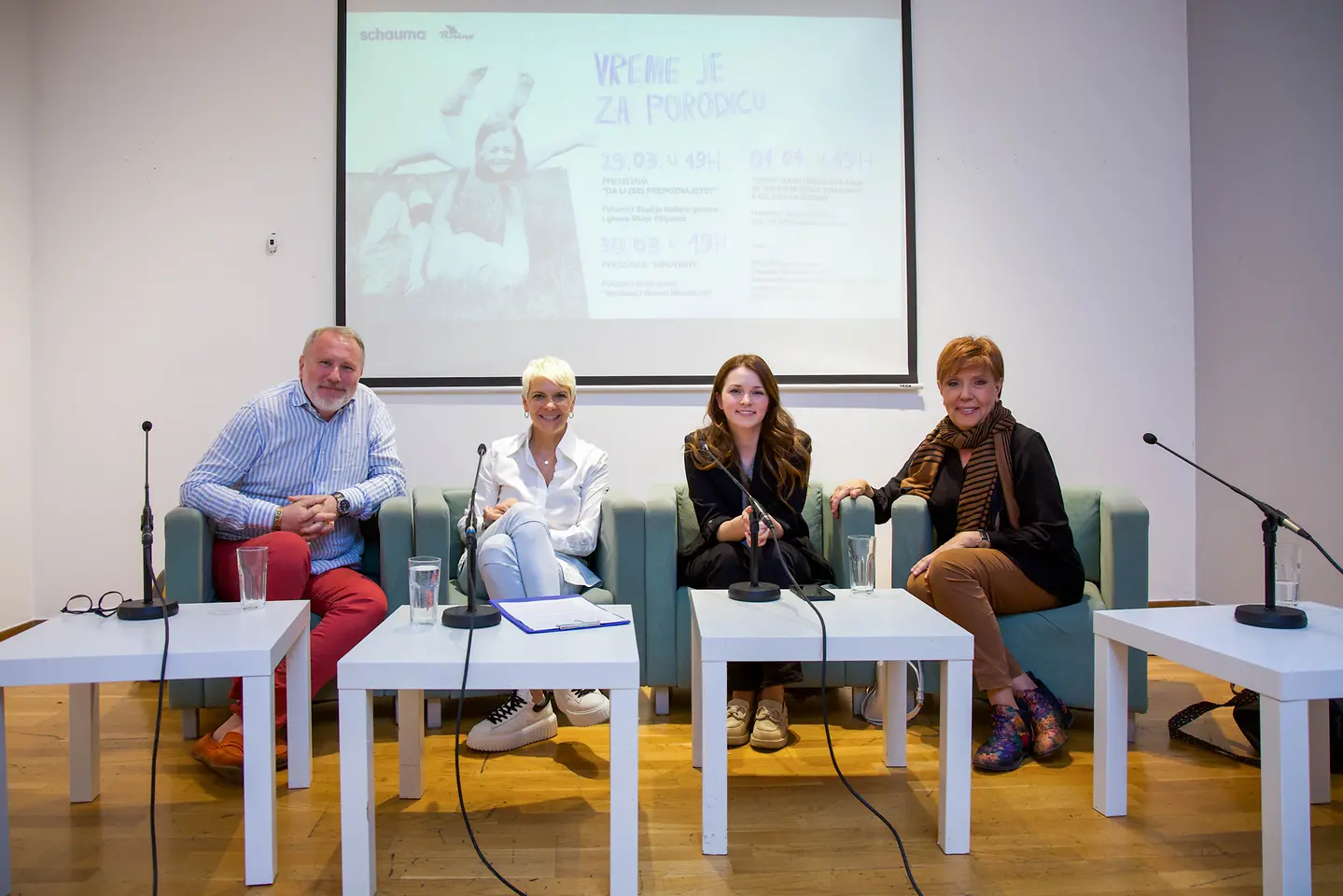 Interaktivne predstave i tribina realizovane su u okviru projekta „Vreme je za porodicu“