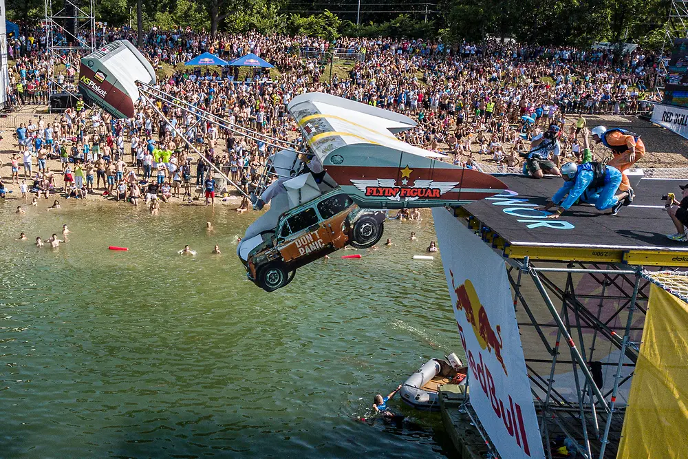 2019-07-04-Moment Red Bull Flugtag.jpg (6)